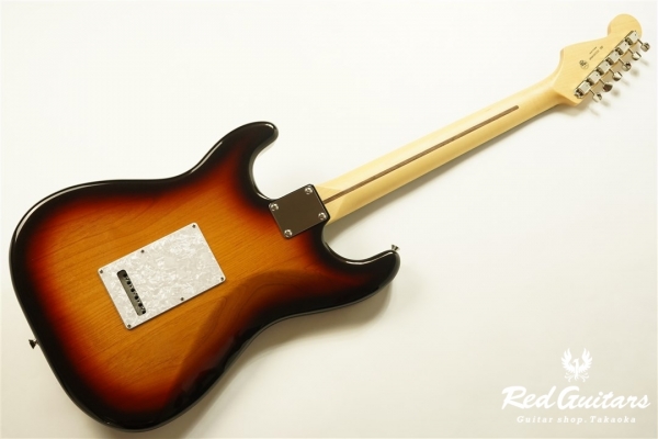 2021 Collection Made in Japan Hybrid II Stratocaster - Metallic 3-Color Sunburst